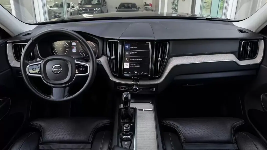 Volvo XC 60 2020 - 34999 EUR, 59321 km - AUTO.MOTO.pt - 59321km - foto 12 de 38
