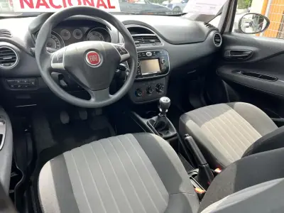 Fiat Punto 2018 - 7950 EUR, 94784 km - 94784km - foto 19 de 20