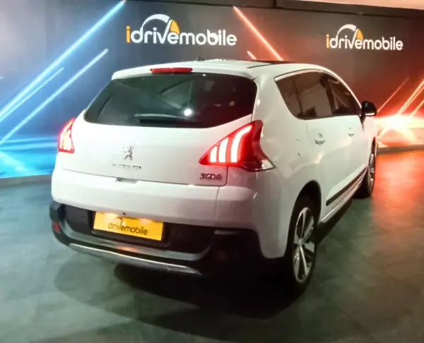 Peugeot 3008 2015 - 11500 EUR, 134160 km - AUTO.MOTO.pt - 134160km - foto 12 de 37