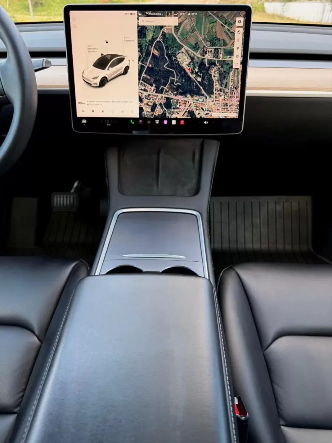 Tesla Model Y 2021 - 32500 EUR, 135000 km - 135000km - foto 7 de 23