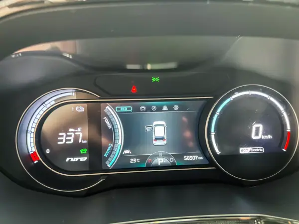Kia e-Niro 2021 - 21900 EUR, 58000 km - AUTO.MOTO.pt - 58000km - foto 13 de 21