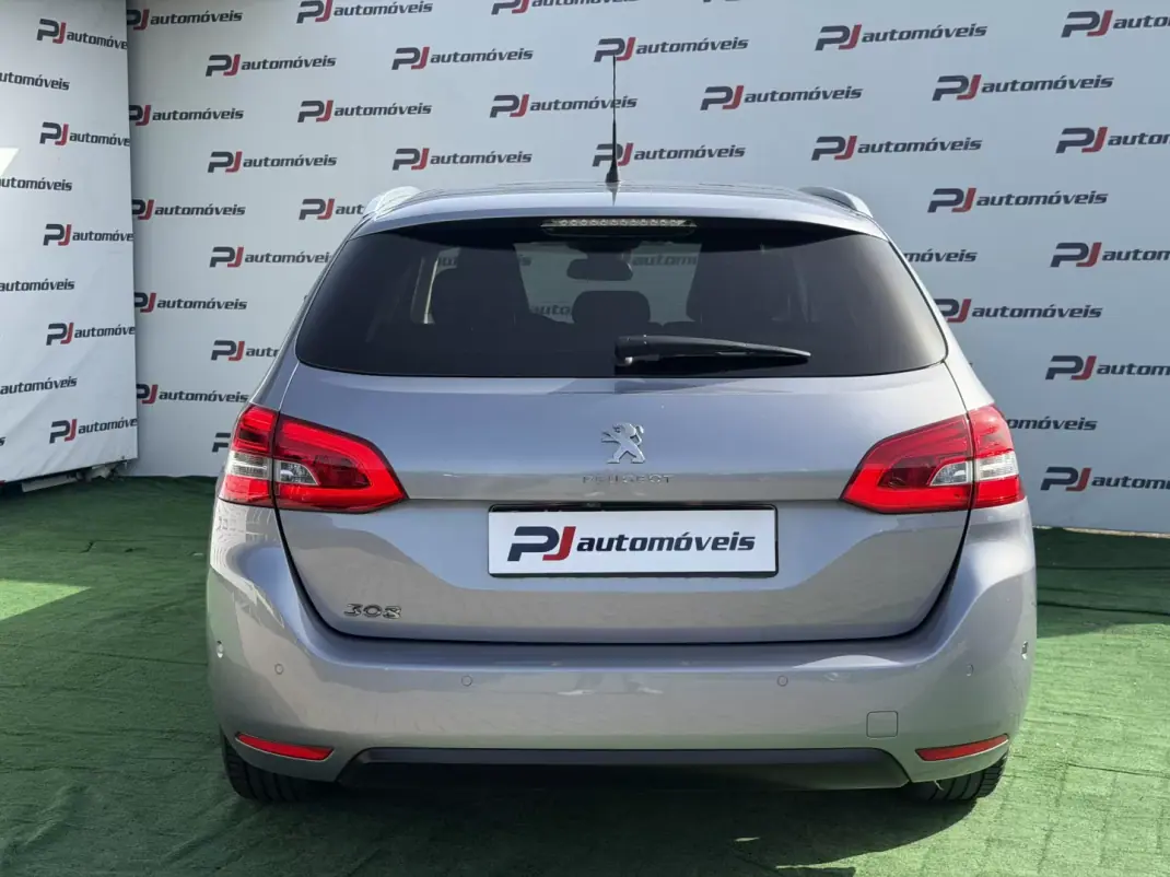 Peugeot 308 SW 2020 - 12990 EUR, 135191 km - AUTO.MOTO.pt - 135191km - foto 9 de 21