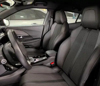 Peugeot 2008 2020 - 15990 EUR, 67000 km - AUTO.MOTO.pt - 67000km - foto 28 de 61