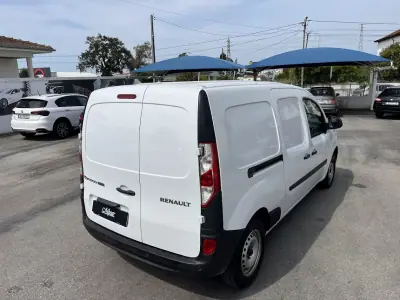 Renault Kangoo 1.5 DCi Maxi 2021 - 13250 EUR, 125000 km - AUTO.MOTO.pt - 125000km - foto 35 de 39