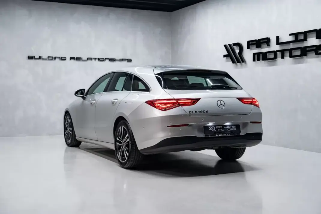 Mercedes-Benz CLA 180 2023 - 29950 EUR, 70000 km - AUTO.MOTO.pt - 70000km - foto 9 de 43