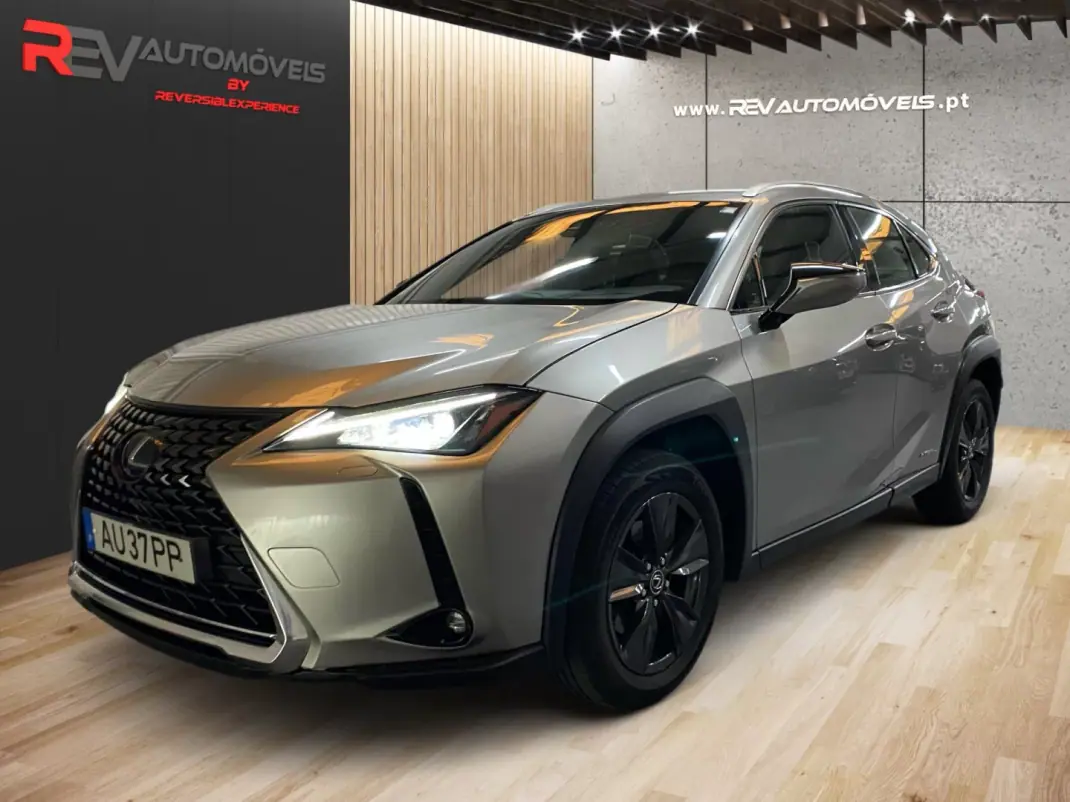 Lexus UX 250h 2021 - 22450 EUR, 142000 km - AUTO.MOTO.pt - 142000km - foto 1 de 20
