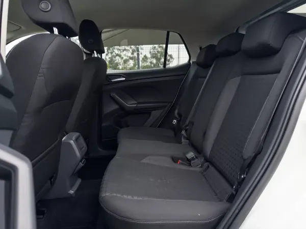 Volkswagen T-Cross 2019 - 17990 EUR, 105000 km - AUTO.MOTO.pt - 105000km - foto 35 de 39