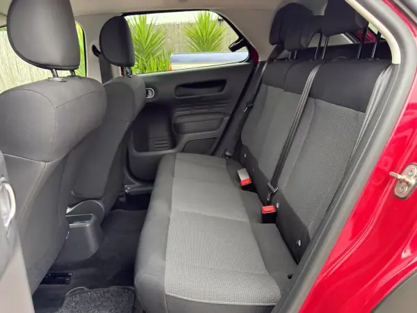 Citroën C4 Cactus 2016 - 11750 EUR, 90000 km - AUTO.MOTO.pt - 90000km - foto 8 de 24