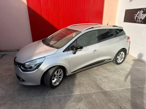 Renault Clio Sport Tourer 2016 - 7600 EUR, 181777 km - AUTO.MOTO.pt - 181777km - foto 3 de 19