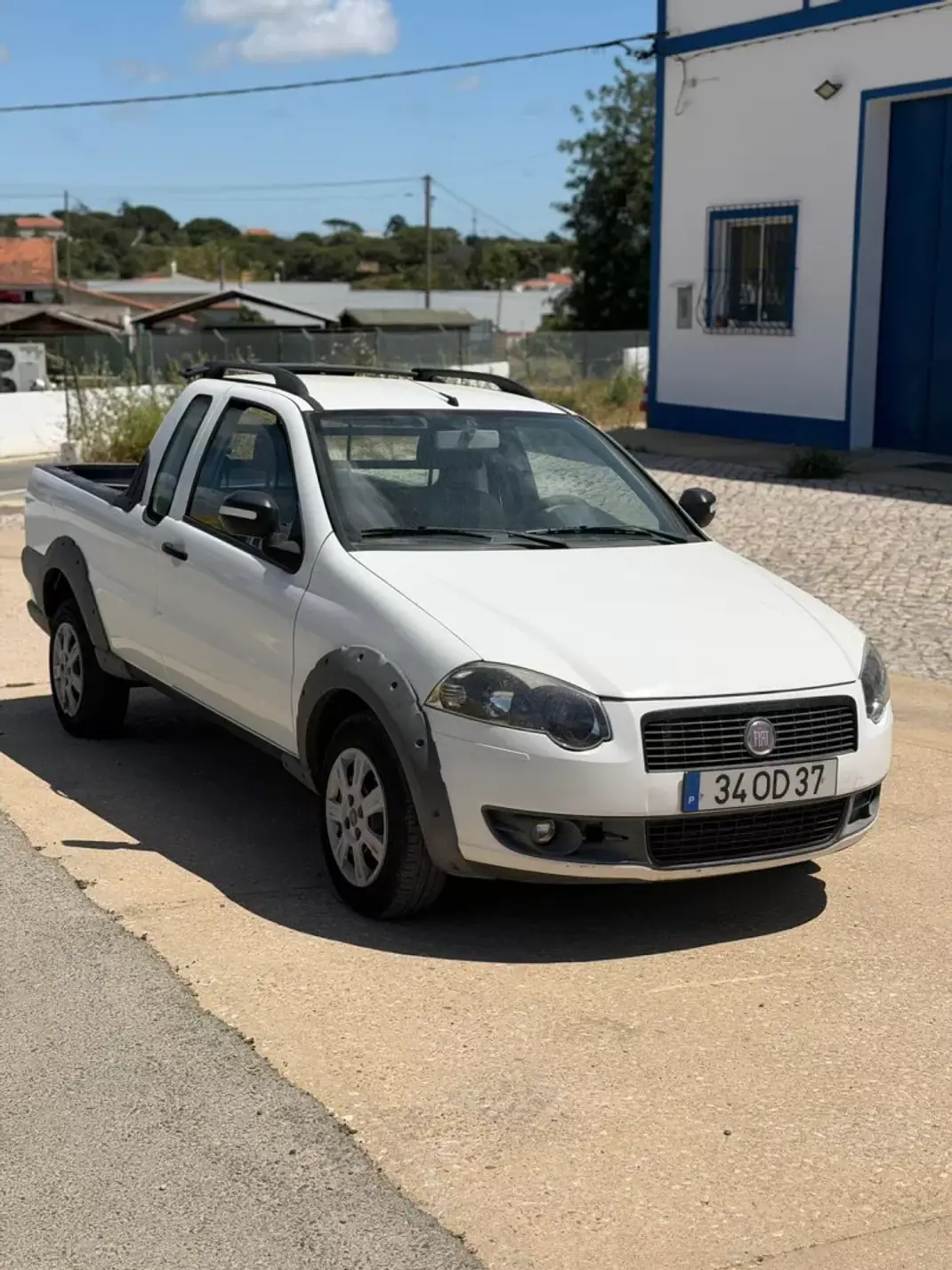 Fiat Strada 1.9 JTD 2013 - 9990 EUR, 276360 km - AUTO.MOTO.pt - 276360km - foto 1 de 7