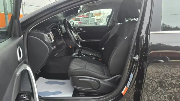 Kia XCeed 2024 - 21000 EUR, 16850 km - AUTO.MOTO.pt - 16850km - foto 9 de 18
