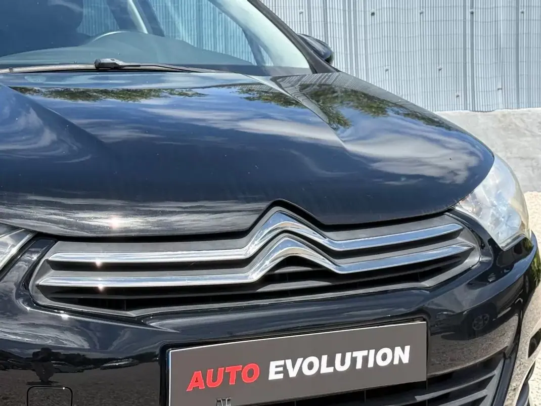 Citroën C4 2011 - 8750 EUR, 165000 km - AUTO.MOTO.pt - 165000km - foto 12 de 14