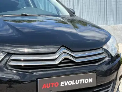 Citroën C4 2011 - 8750 EUR, 165000 km - AUTO.MOTO.pt - 165000km - foto 12 de 14