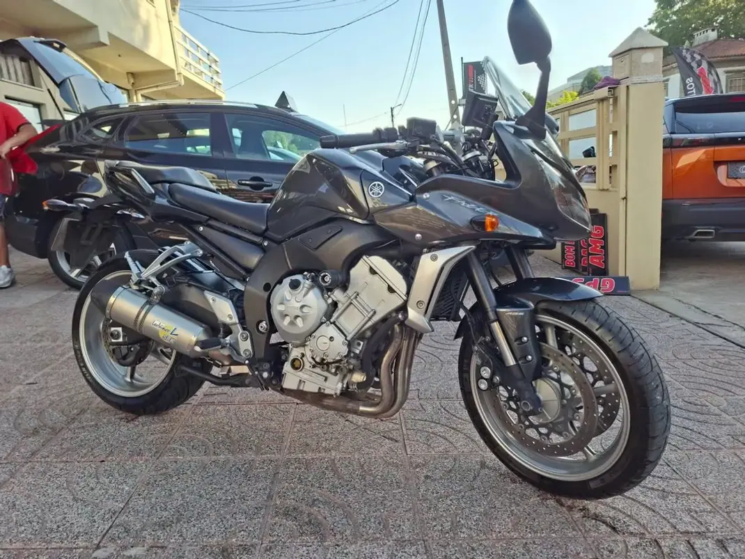 Yamaha FZ 6 R 2010 - 6000 EUR, 21000 km - 21000km - foto 5 de 12