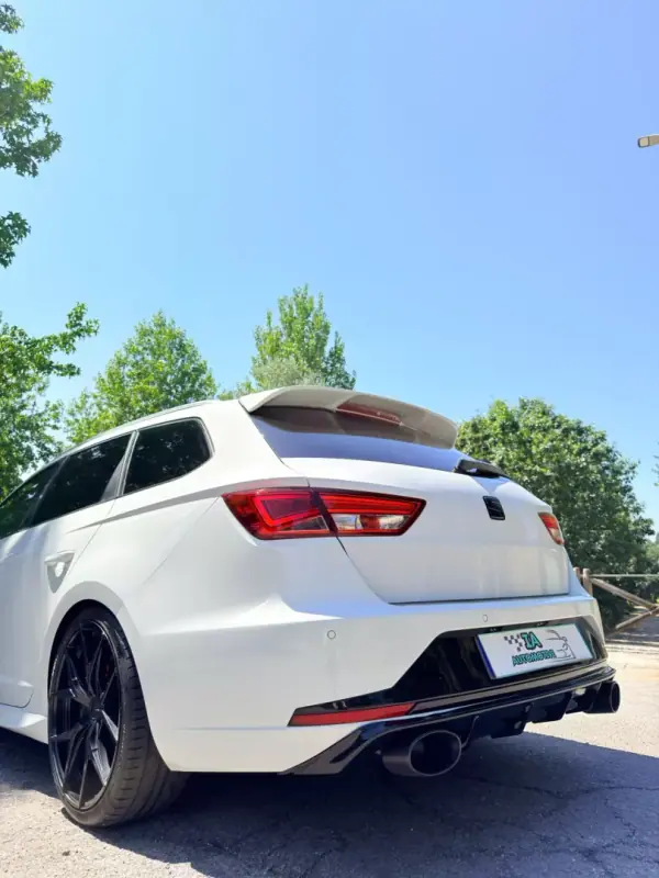 SEAT Leon ST 2016 - 16000 EUR, 188000 km - AUTO.MOTO.pt - 188000km - foto 11 de 26