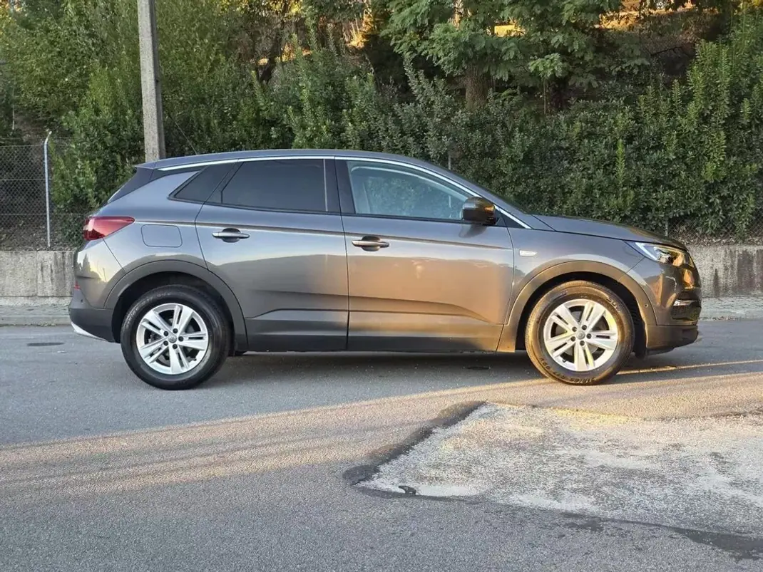 Opel Grandland X 2020 - 15499 EUR, 108544 km - 108544km - foto 7 de 34