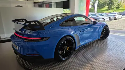 Porsche 992 2023 - 245000 EUR, 18096 km - AUTO.MOTO.pt - 18096km - foto 21 de 56