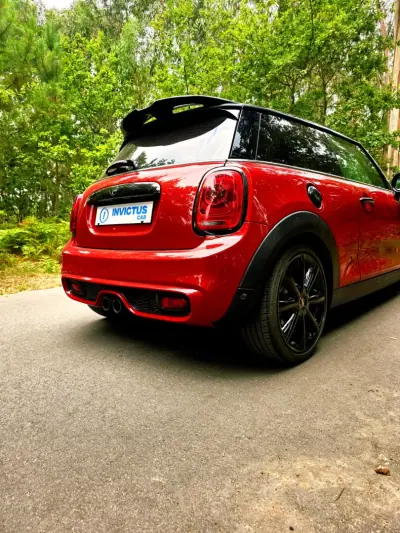 MINI 3 Portas 2015 - 15990 EUR, 138000 km - 138000km - foto 20 de 39