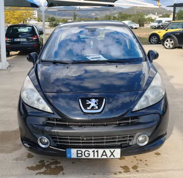 Peugeot 207 2007 — foto 2 de 15