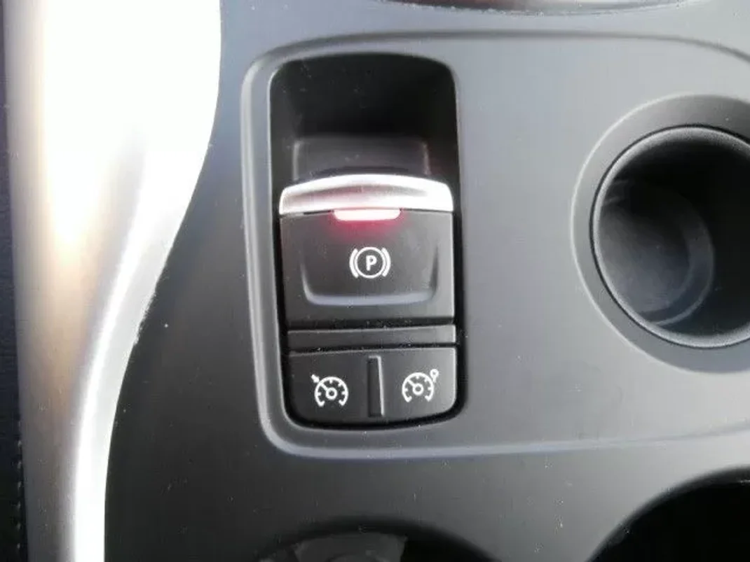 Renault Kadjar 2019 - 17900 EUR, 110677 km - AUTO.MOTO.pt - 110677km - foto 18 de 36