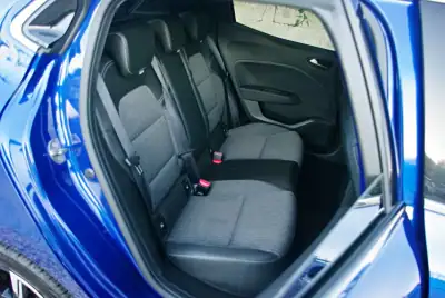 Renault Clio 2023 - 18900 EUR, 26048 km - AUTO.MOTO.pt - 26048km - foto 24 de 40