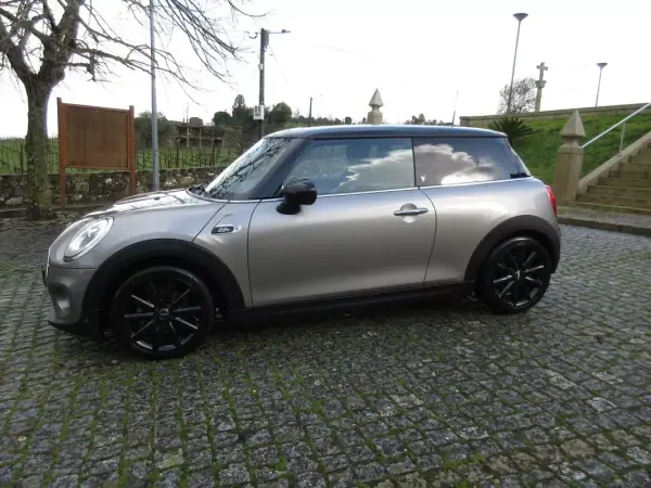 MINI 3 Portas 2018 - 18490 EUR, 164000 km - AUTO.MOTO.pt - 164000km - foto 3 de 53