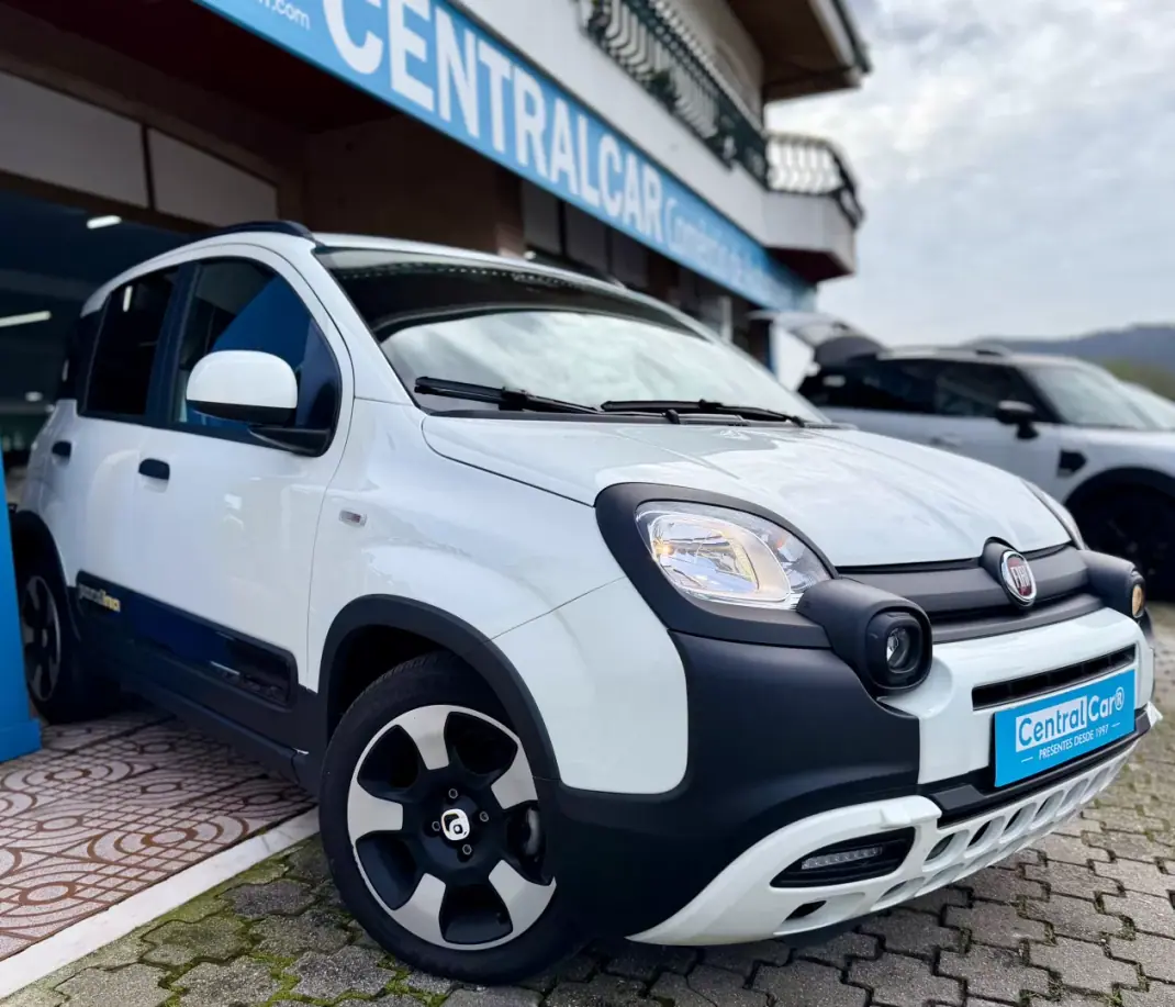 Fiat Panda 2025 - 14950 EUR, 14000 km - AUTO.MOTO.pt - 14000km - foto 1 de 28