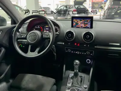 Audi A3 Sportback 2020 - 23000 EUR, 57270 km - AUTO.MOTO.pt - 57270km - foto 7 de 17