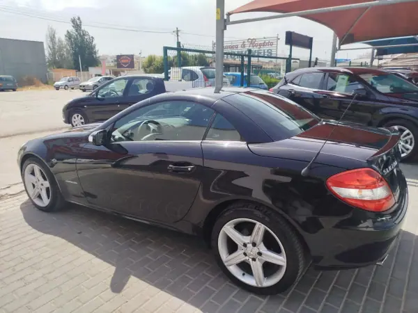 Mercedes-Benz SLK 200 2006 - 15750 EUR, 104655 km - AUTO.MOTO.pt - 104655km - foto 4 de 20