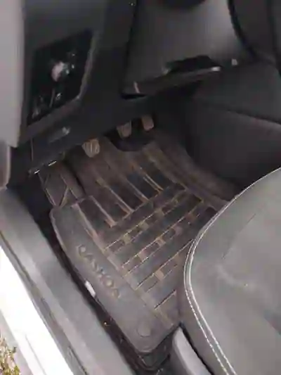 Nissan Qashqai 2011 - 12000 EUR, 101293 km - AUTO.MOTO.pt - 101293km - foto 9 de 15