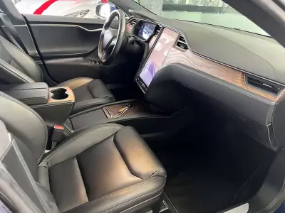 Tesla Model S 2020 - 46800 EUR, 44110 km - 44110km - foto 20 de 25