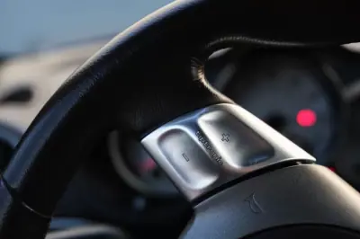 Porsche Cayman 2007 - 43000 EUR, 145000 km - AUTO.MOTO.pt - 145000km - foto 21 de 43