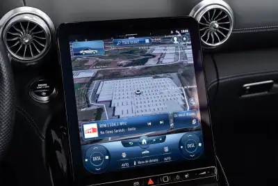 Mercedes-Benz SL 43 AMG 2022 - 109950 EUR, 30000 km - AUTO.MOTO.pt - 30000km - foto 38 de 51