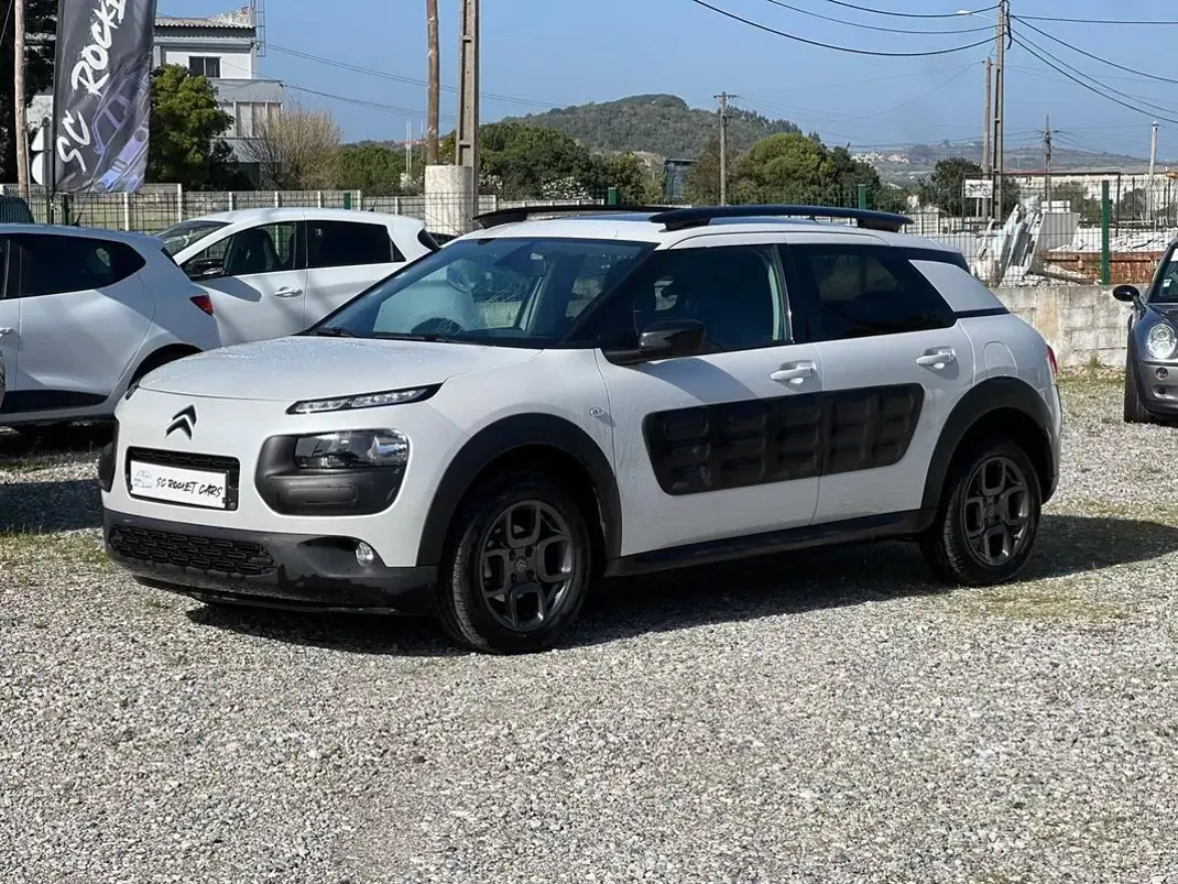 Citroën C4 Cactus 2017 - 10900 EUR, 69000 km - AUTO.MOTO.pt - 69000km - foto 1 de 16