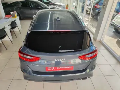 Kia Ceed 2021 - 17350 EUR, 60000 km - AUTO.MOTO.pt - 60000km - foto 10 de 33
