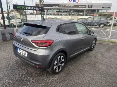 Renault Clio 2023 - 16950 EUR, 44091 km - AUTO.MOTO.pt - 44091km - foto 8 de 10