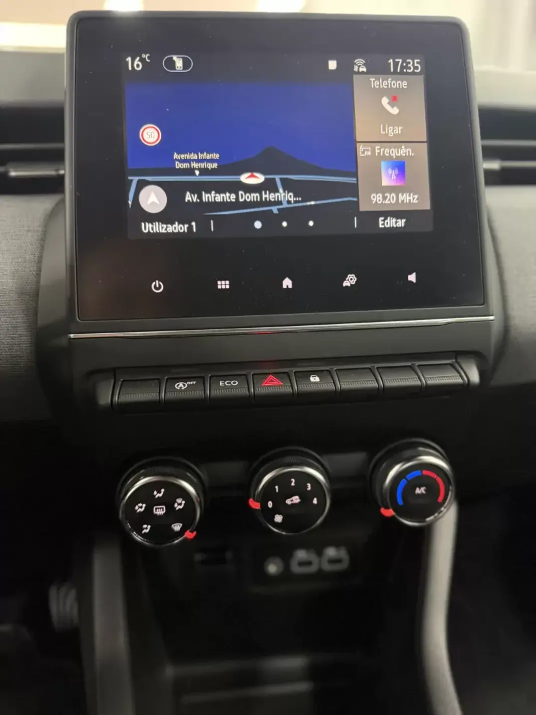 Renault Clio 2024 - 19500 EUR, 14000 km - AUTO.MOTO.pt - 14000km - foto 15 de 18