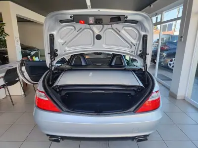 Mercedes-Benz SLK 250 2012 - 23500 EUR, 162600 km - AUTO.MOTO.pt - 162600km - foto 14 de 37