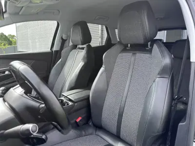 Peugeot 3008 2019 - 17900 EUR, 180000 km - AUTO.MOTO.pt - 180000km - foto 29 de 62
