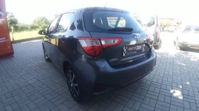 Toyota Yaris 2020 - 12990 EUR, 108986 km - AUTO.MOTO.pt - 108986km - foto 13 de 26