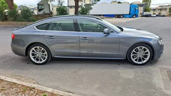 Audi A5 Sportback 2016 - 22500 EUR, 159375 km - AUTO.MOTO.pt - 159375km - foto 21 de 56