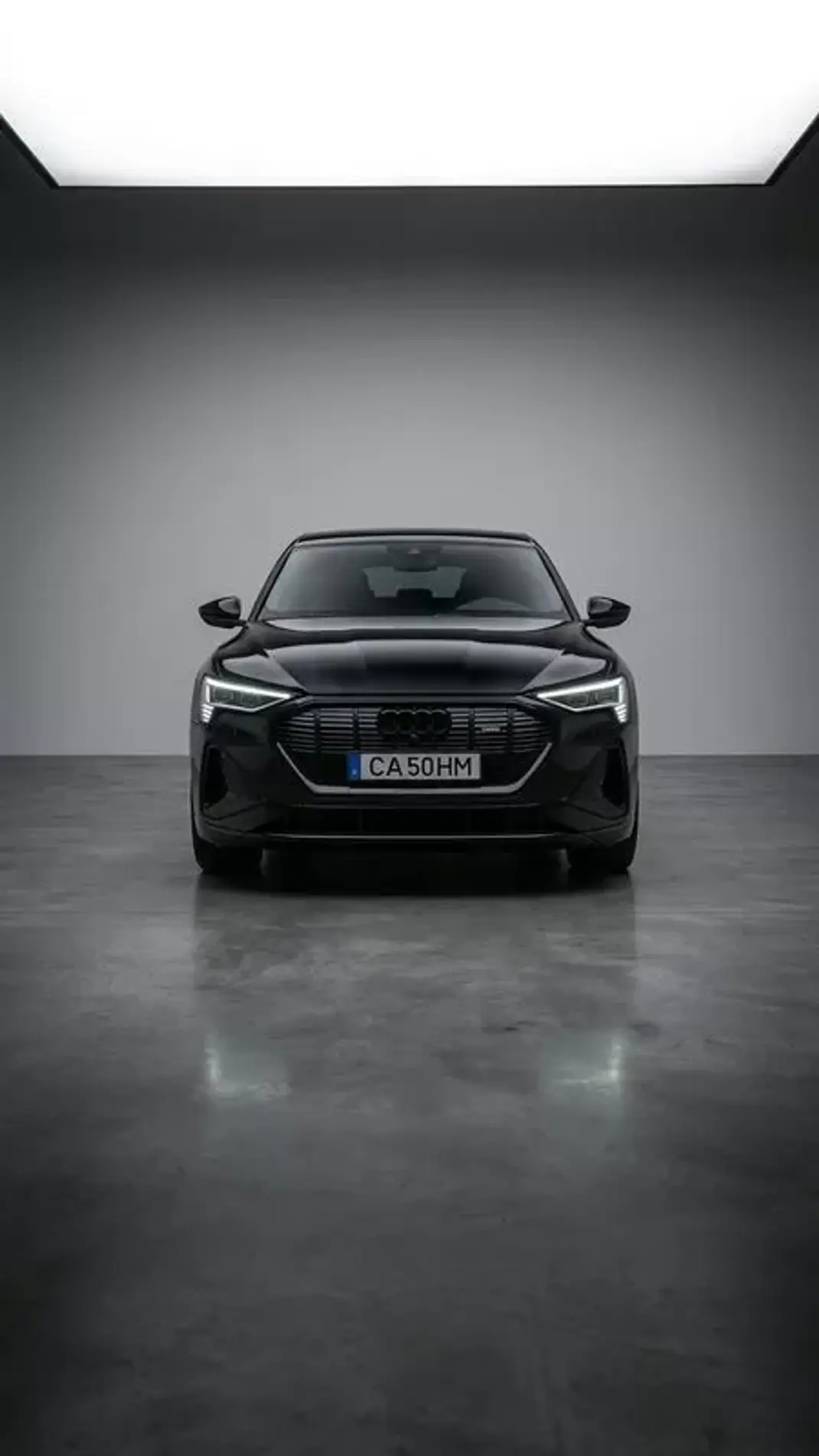Audi e-tron 2022 - 38500 EUR, 49000 km - AUTO.MOTO.pt - 49000km - foto 1 de 15