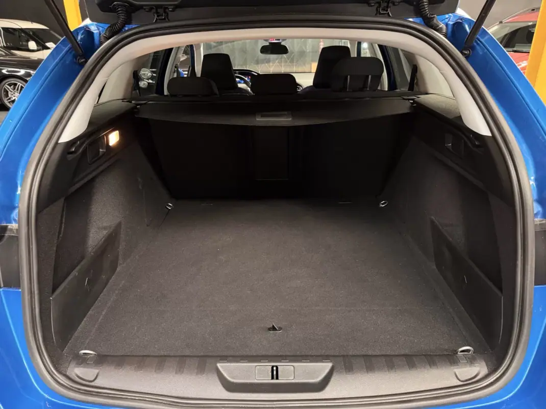Peugeot 308 SW 2021 - 15990 EUR, 48600 km - 48600km - foto 22 de 25
