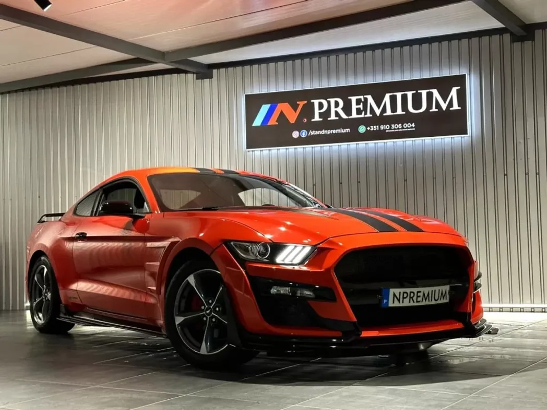 Ford Mustang 2015 - 49990 EUR, 122000 km - AUTO.MOTO.pt - 122000km - foto 14 de 54