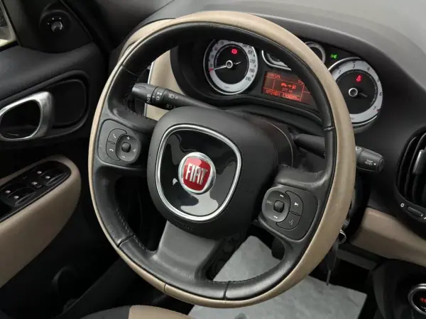 Fiat 500L 2013 - 7890 EUR, 170689 km - AUTO.MOTO.pt - 170689km - foto 6 de 11