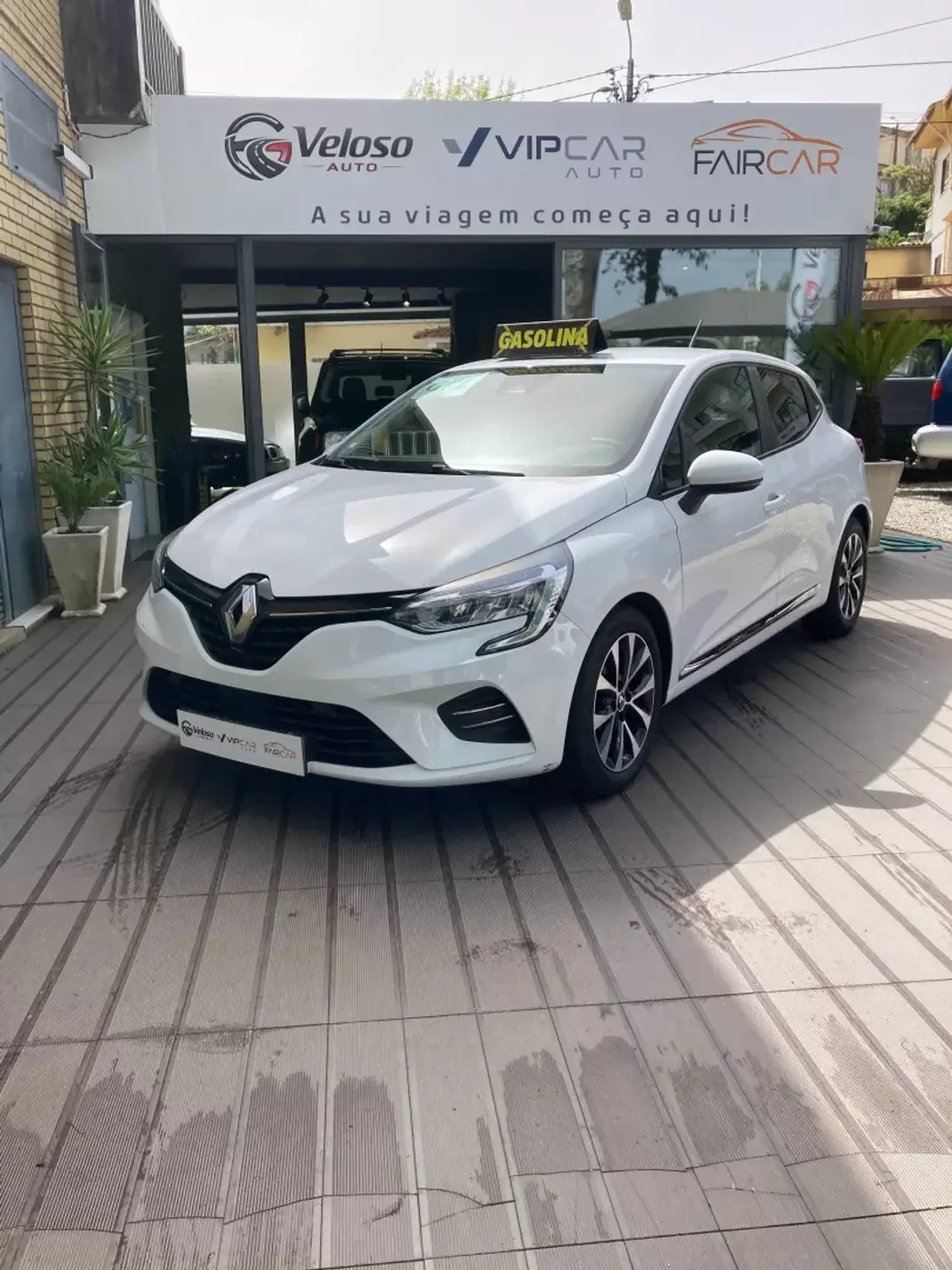 Renault Clio 2020 - 13890 EUR, 145621 km - AUTO.MOTO.pt - 145621km - foto 20 de 20
