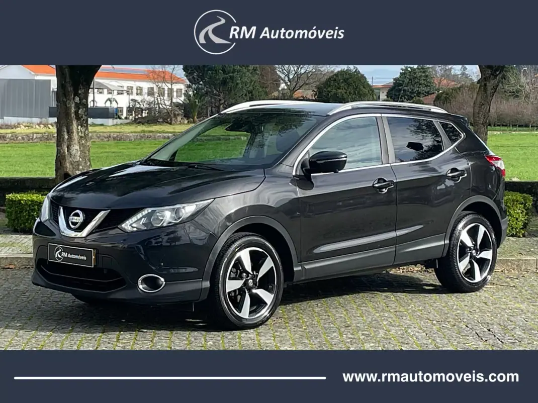 Nissan Qashqai 2017 - 13700 EUR, 243000 km - AUTO.MOTO.pt - 243000km - foto 1 de 28