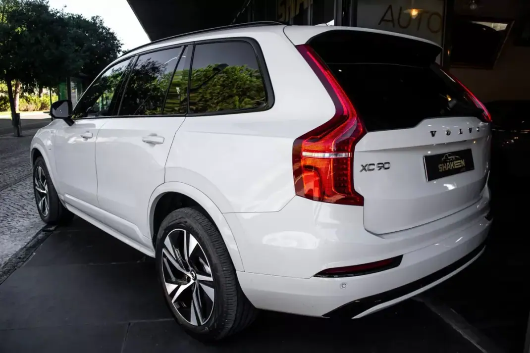 Volvo XC 90 2022 - 47000 EUR, 132399 km - AUTO.MOTO.pt - 132399km - foto 3 de 43