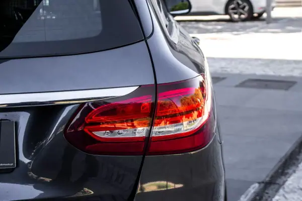 Mercedes-Benz C 220 2016 - 20900 EUR, 182084 km - AUTO.MOTO.pt - 182084km - foto 9 de 39