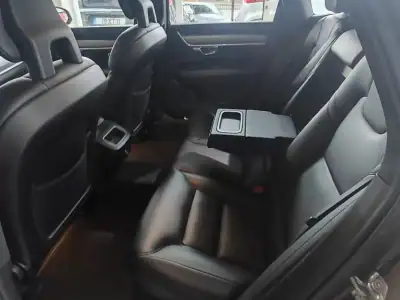 Volvo V90 2017 - 23500 EUR, 131000 km - AUTO.MOTO.pt - 131000km - foto 12 de 39